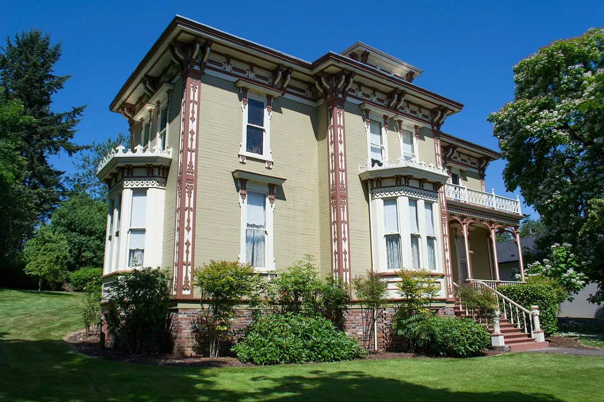 john moyer house brownsville oregon