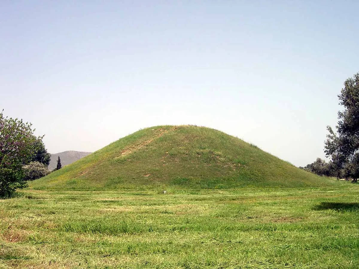 tumulus athenians marathon