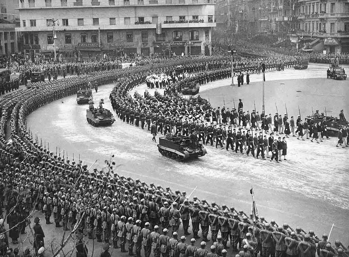 evita funeral procession