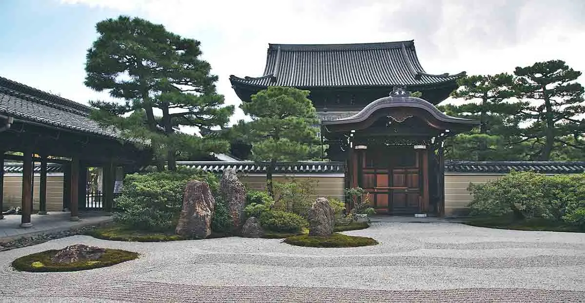 zen garden in kyoto