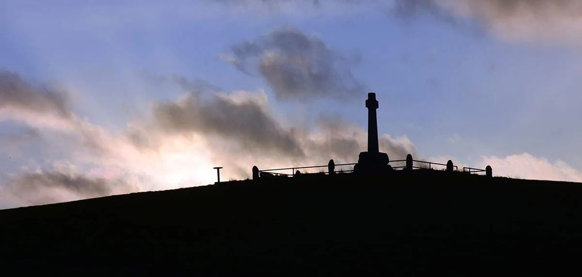 flodden memorial at dusk