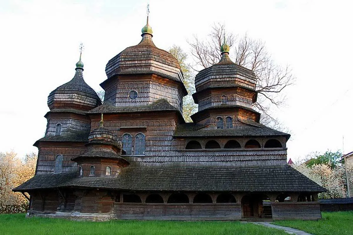 historic ukrainian churches carpathians kyiv post