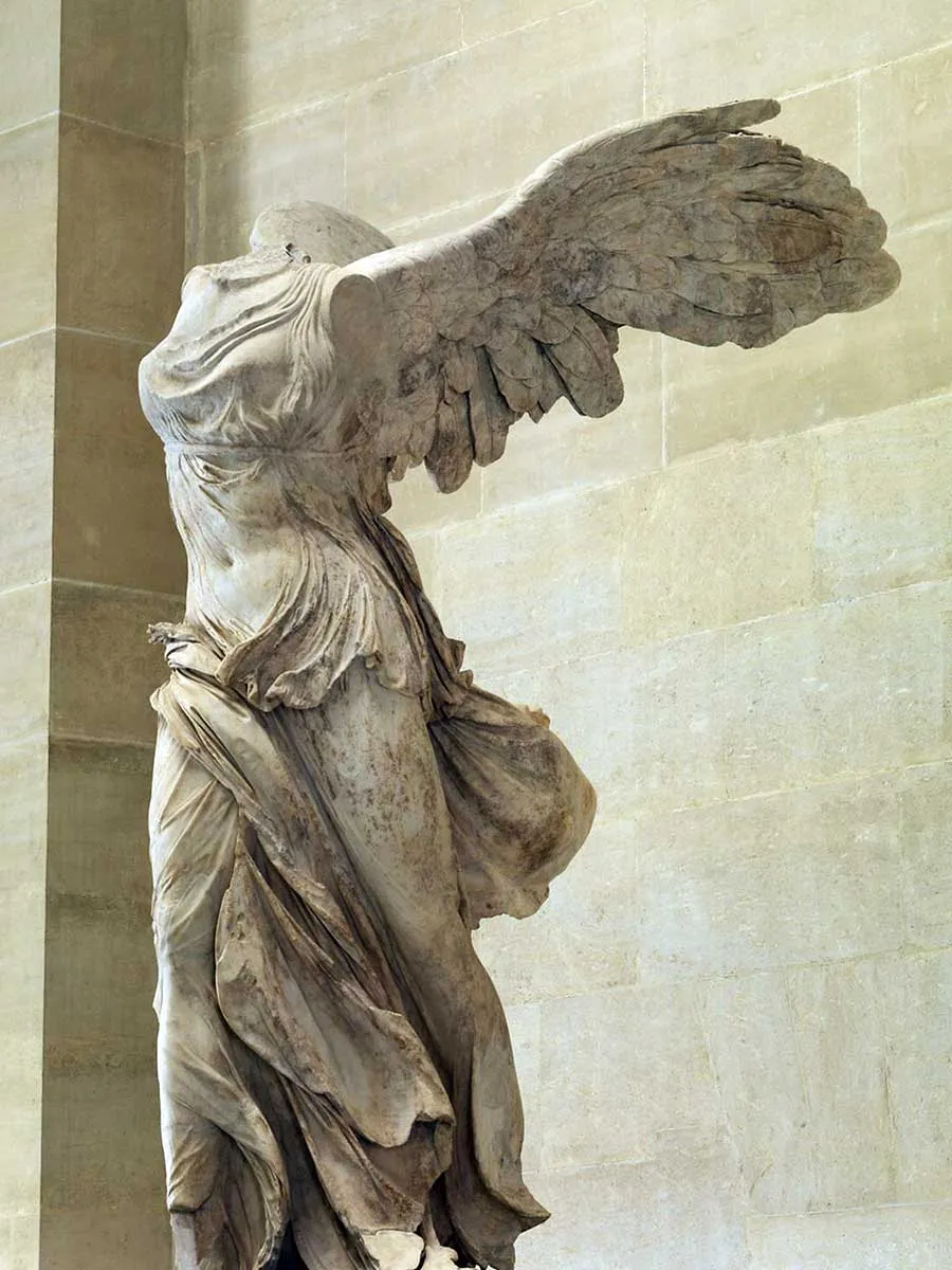 nike samothrace louvre