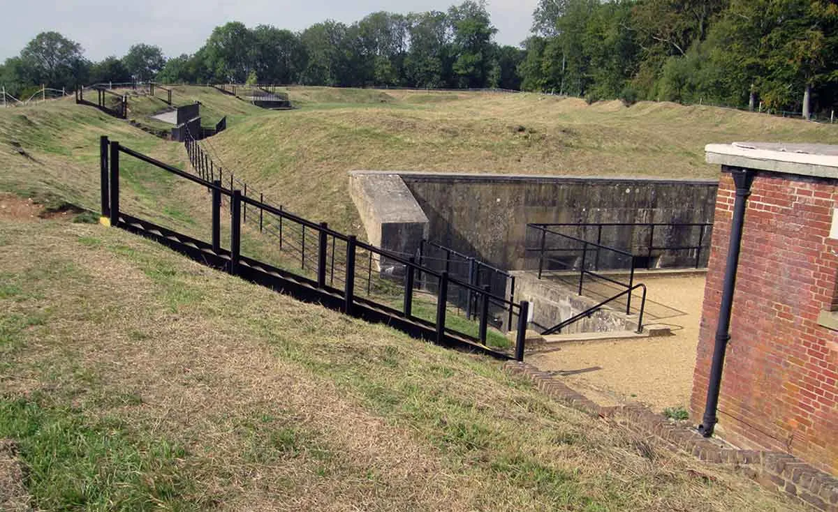 surrey reigate fort