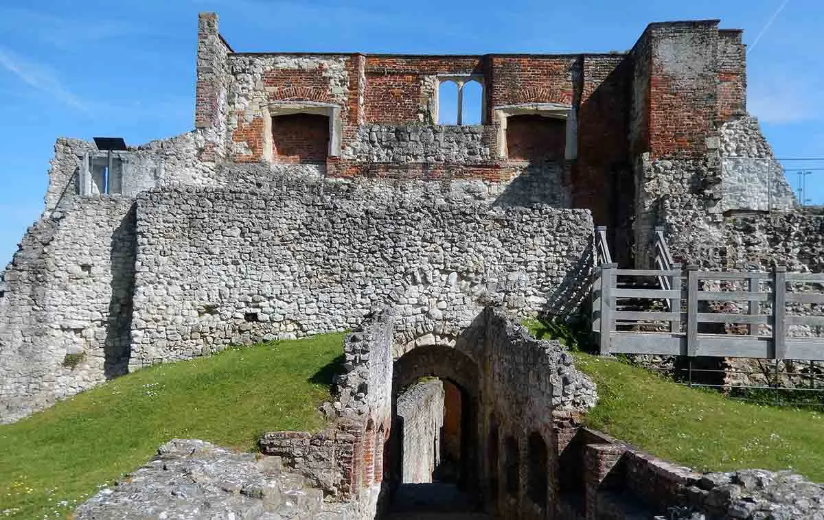 surrey farnham castle keep