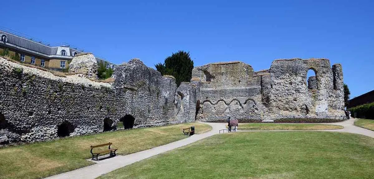 reading abbey ruins