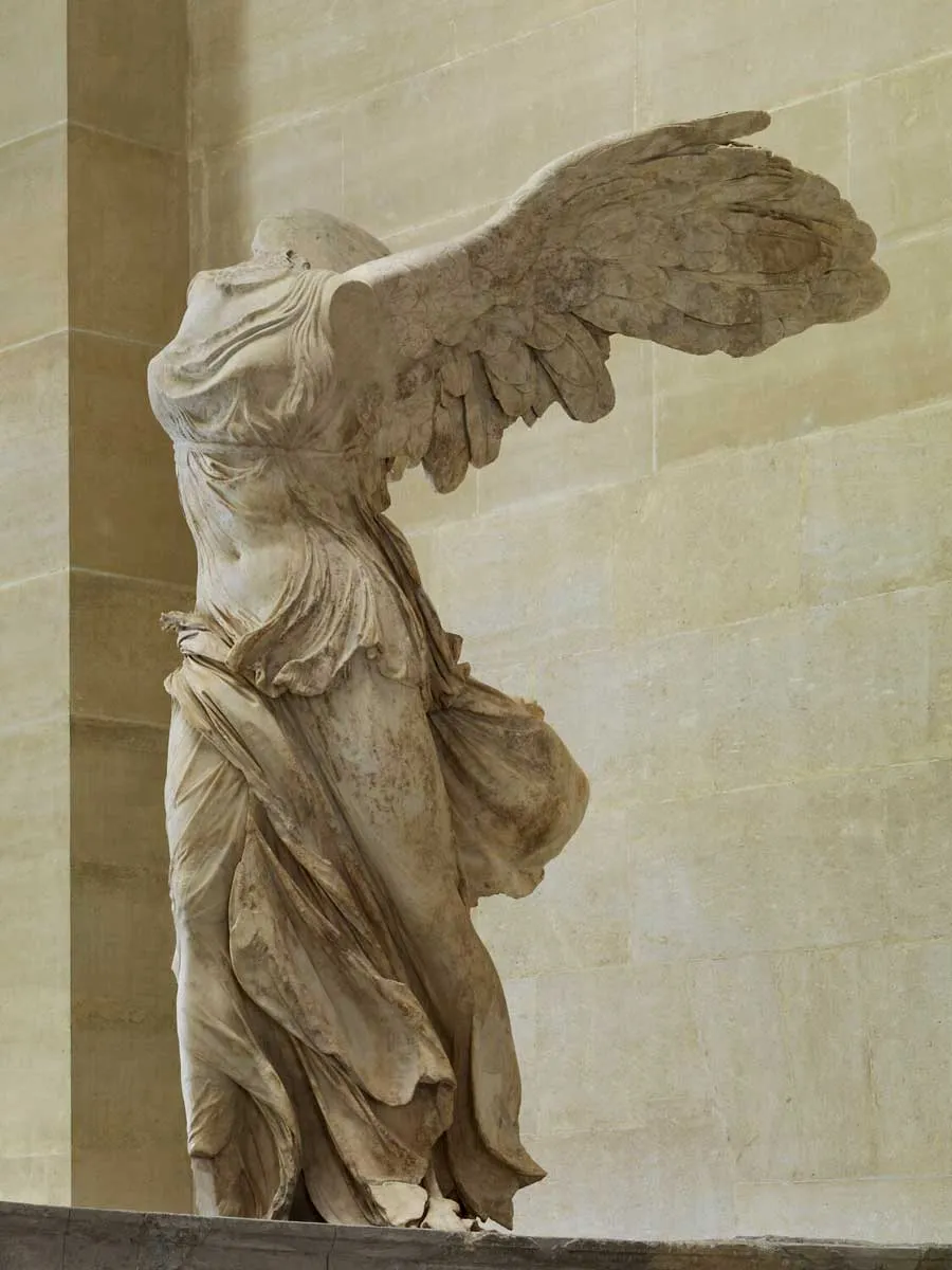 nike samothrace louvre