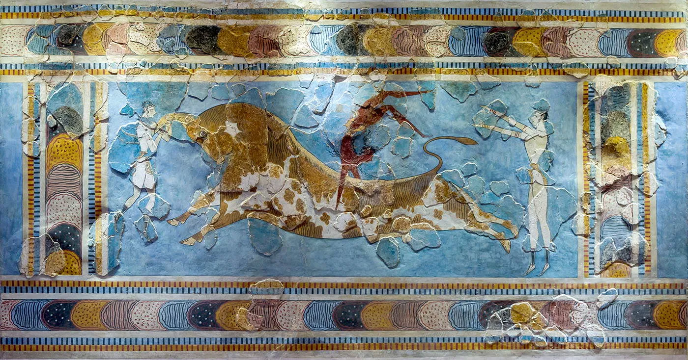 bull leaping minoan fresco knossos