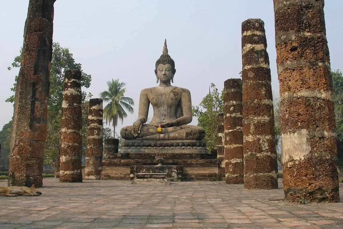 buddha kingdom sukhothai thailand