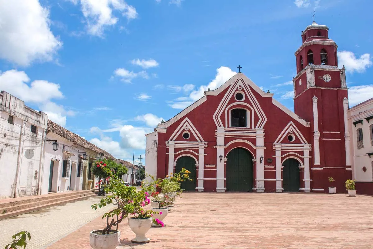 马尔克斯魔幻现实主义灵感之源：莫姆波克斯