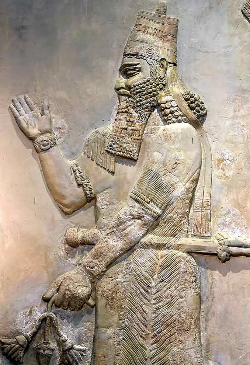 亚述大帝萨尔贡二世:辉煌战役与传奇人生