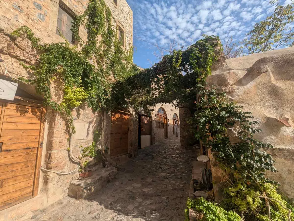 莫奈姆瓦夏：拜占庭威尼斯遗产之旅