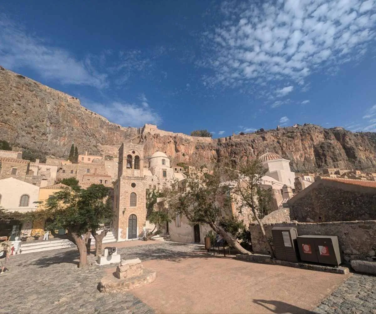 莫奈姆瓦夏：拜占庭威尼斯遗产之旅