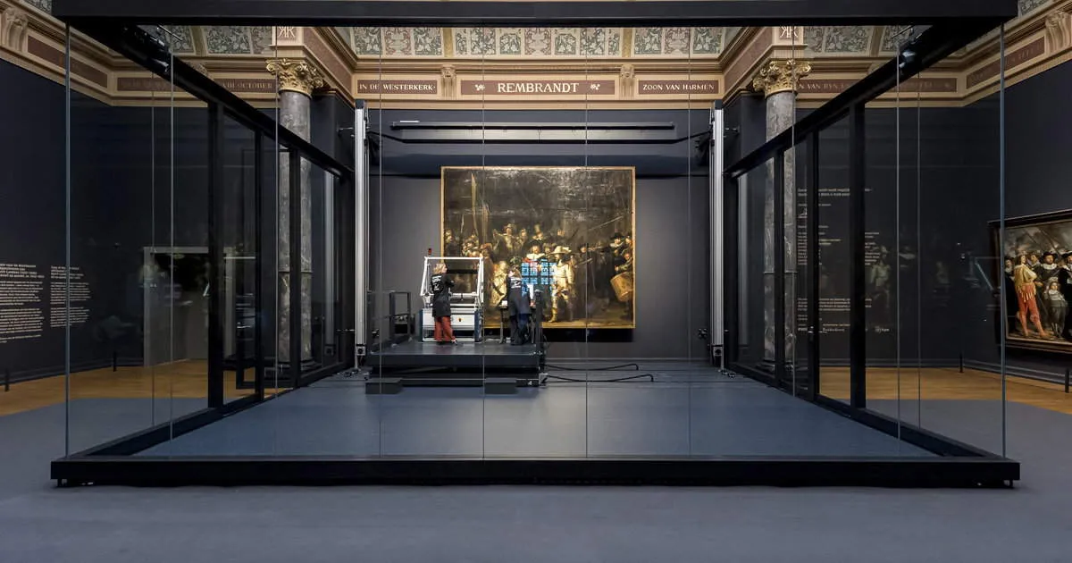 夜巡：伦勃朗画作背后的奇异符号与故事