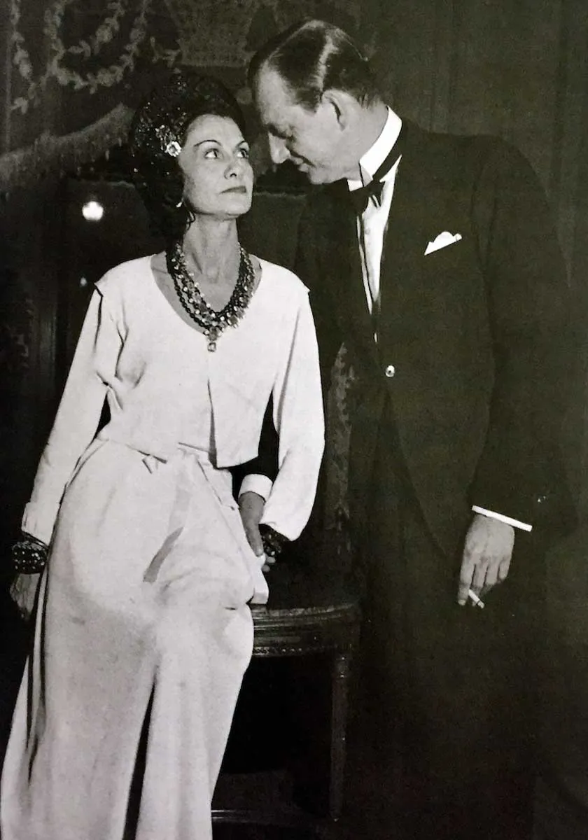 香奈儿的神秘斯拉夫时期
(Xiāngnài'ěr de shénmì sīlāfū shíqī)
Chanel's Mysterious Slavic Period