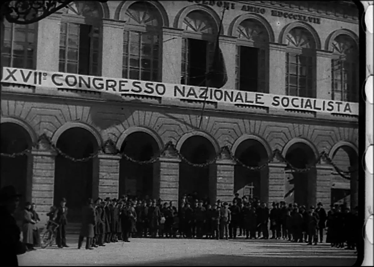 穆索里尼险遭暗杀