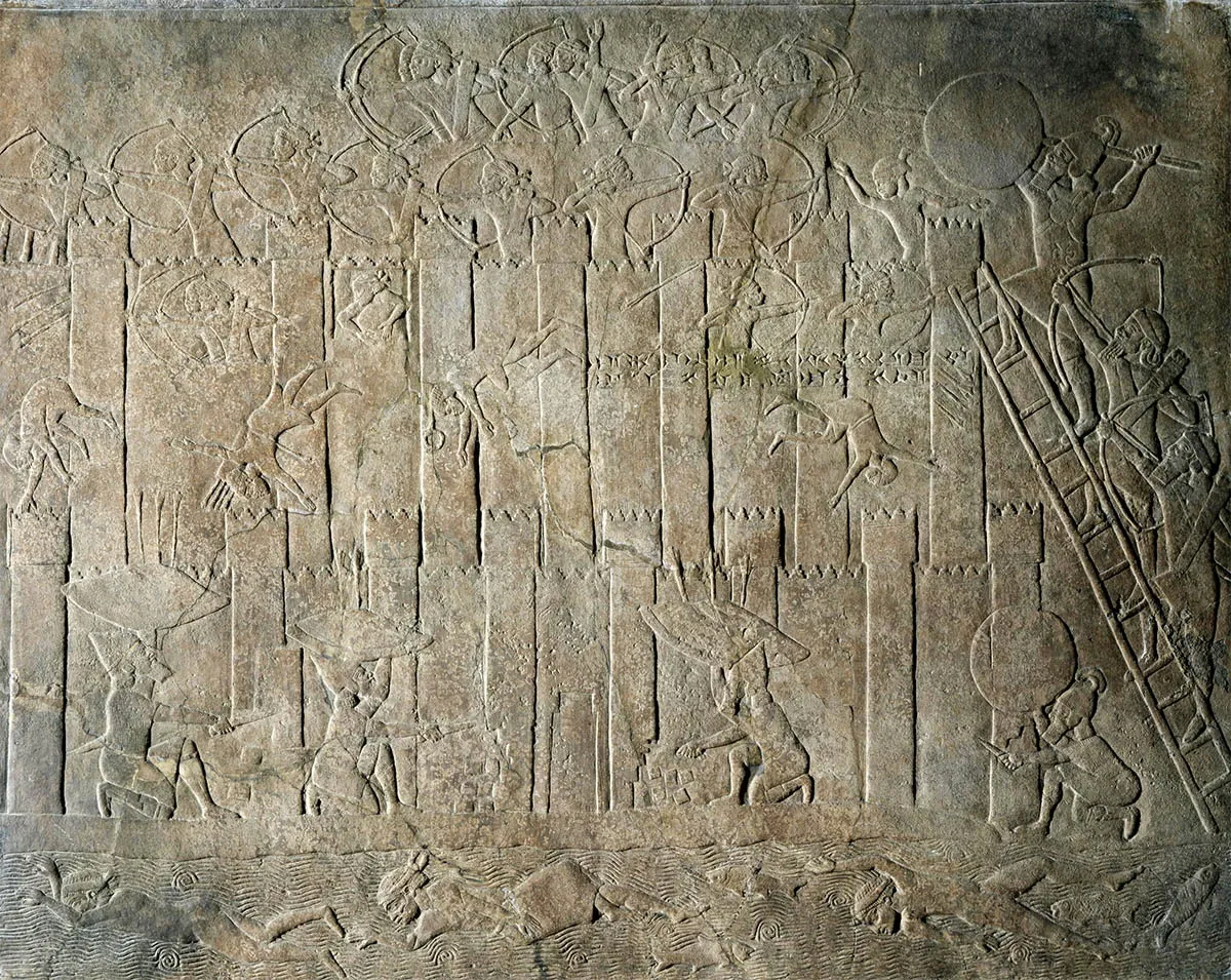 图片10：浮雕描绘亚述人攻占城市