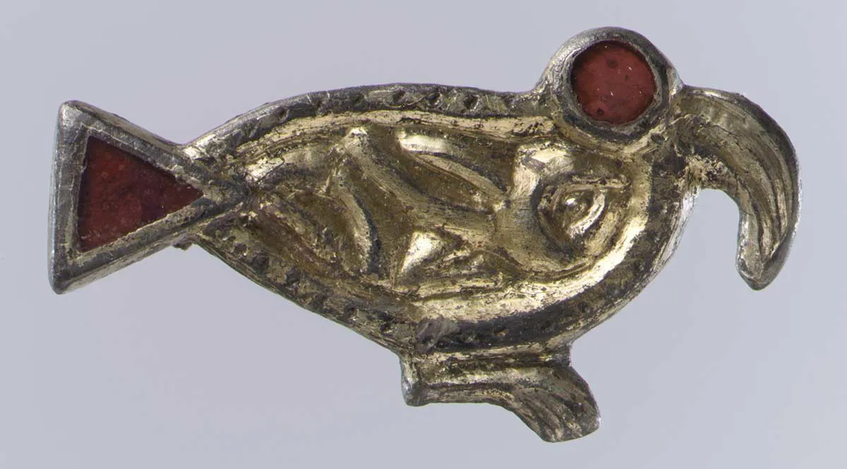 图片3：6世纪上半叶肯特王国出土的鸟形胸针