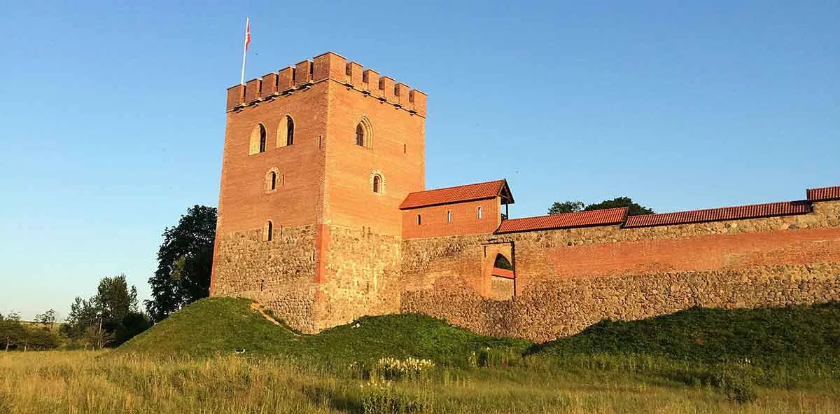 图片8: 梅迪宁凯城堡