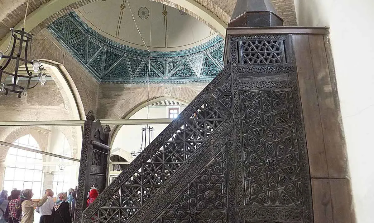 图片4：阿拉丁清真寺的庭院是几位塞尔柱苏丹的最终安息之地，因此具有额外的历史意义，摄影：R Prazeres