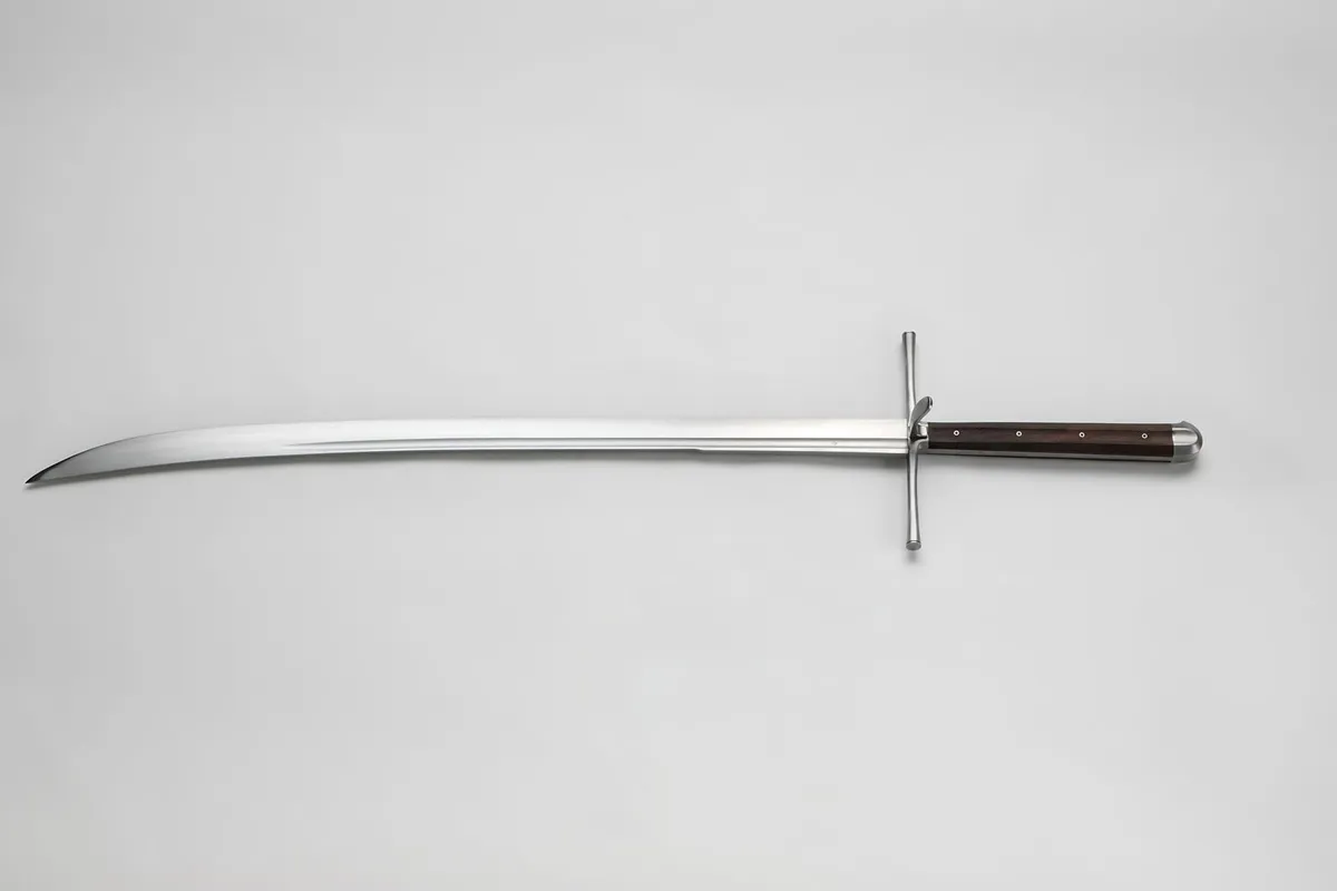 图5:战争迈瑟刀复制品