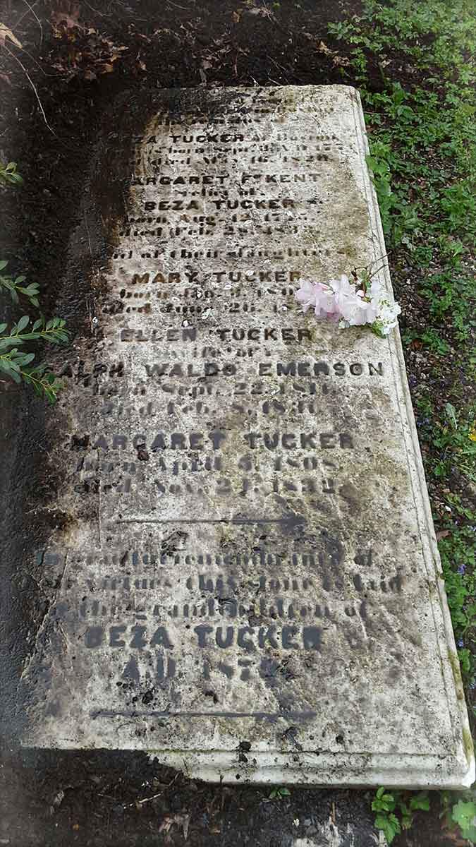 ellen-louisa-tucker-grave.jpg