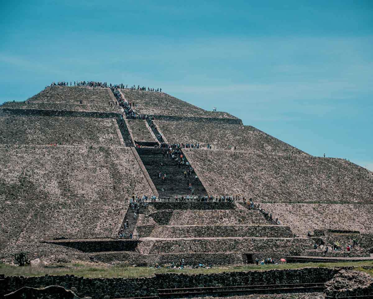 mexico-city-teotihuacan-pyramid.jpg