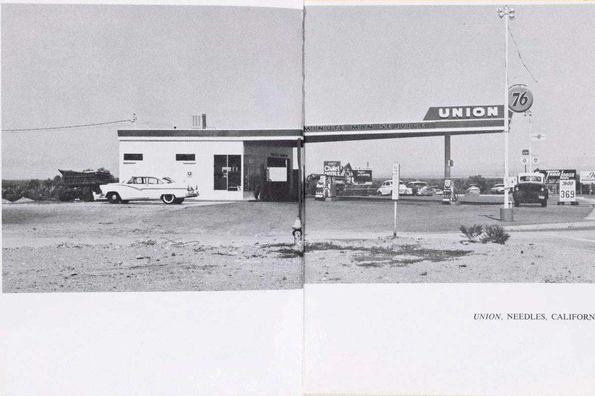 ed-ruscha-twentysix-gasoline-stations-pa