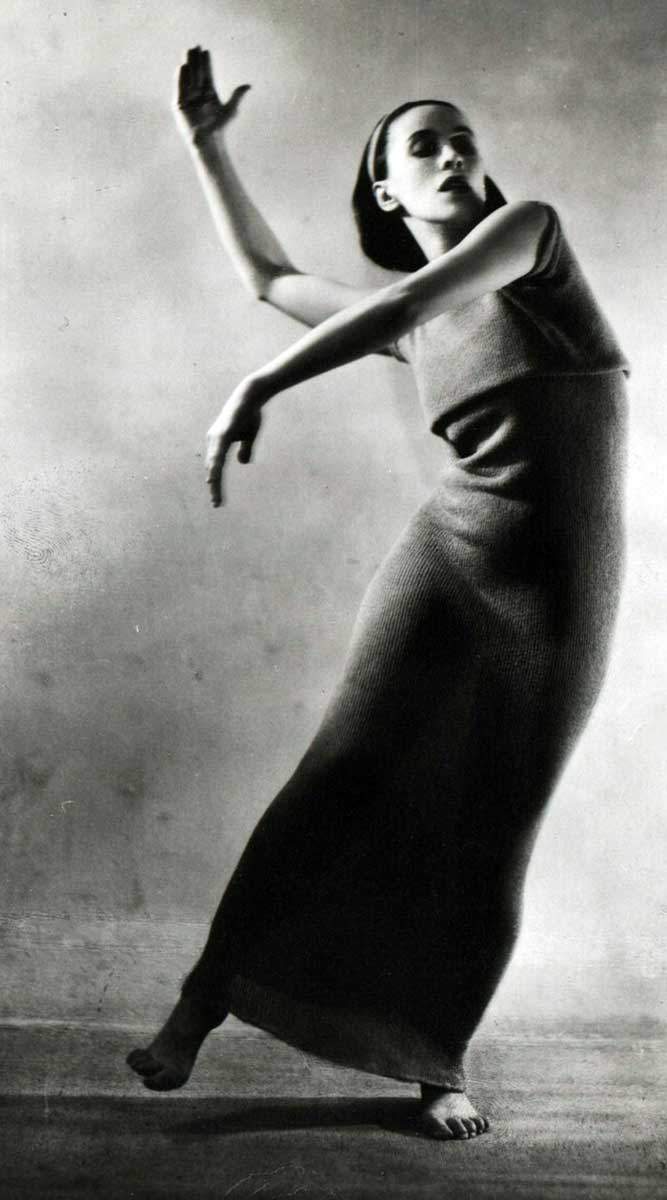 ecstasis-martha-graham-dancing-young-fal