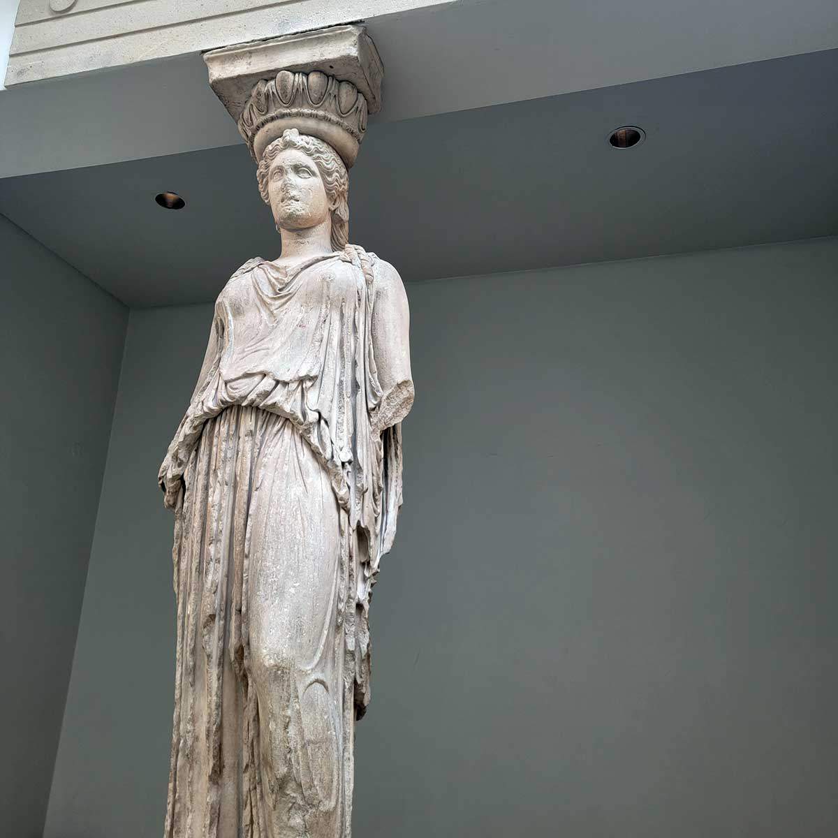 alcamenes-caryatid-british-museum-421-40