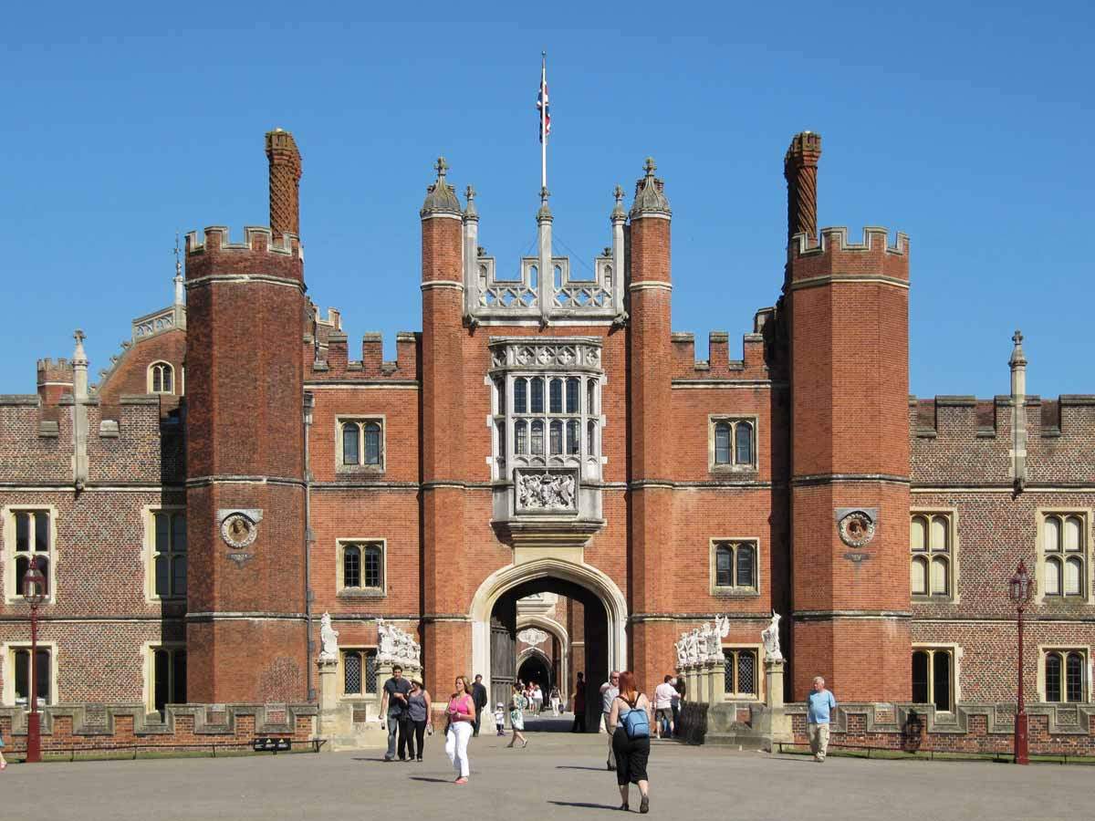 hampton-court-palace.jpg