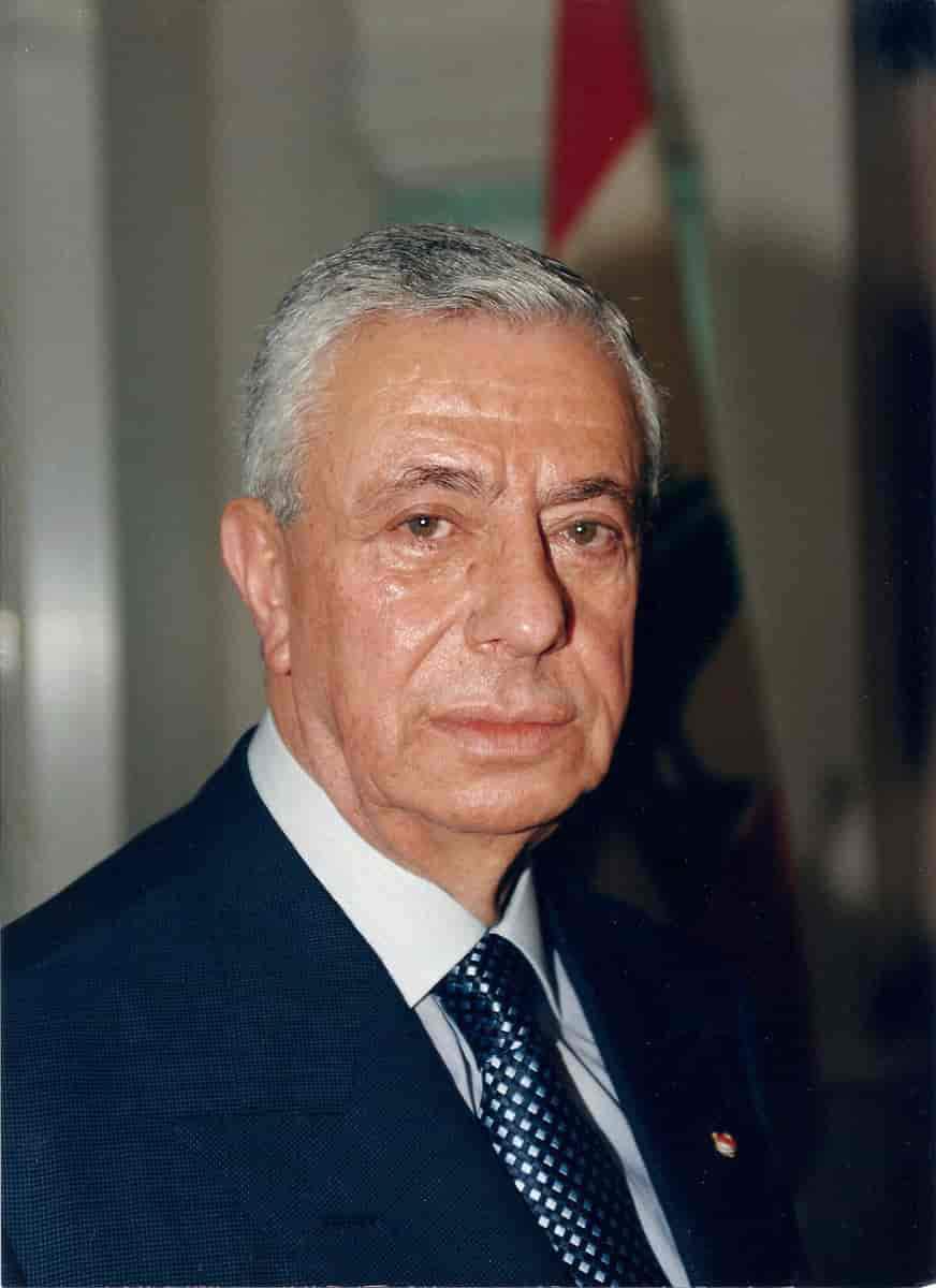 pres-elias-hrawi.jpg