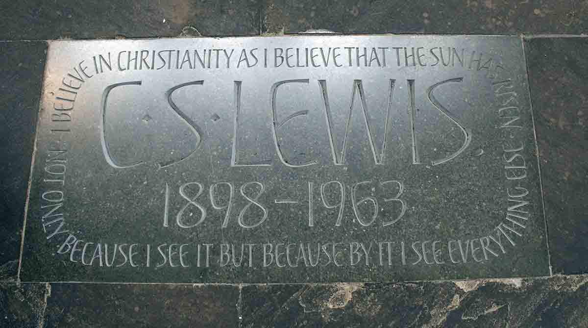 cs-lewis-stone-westminster-abbey.jpg