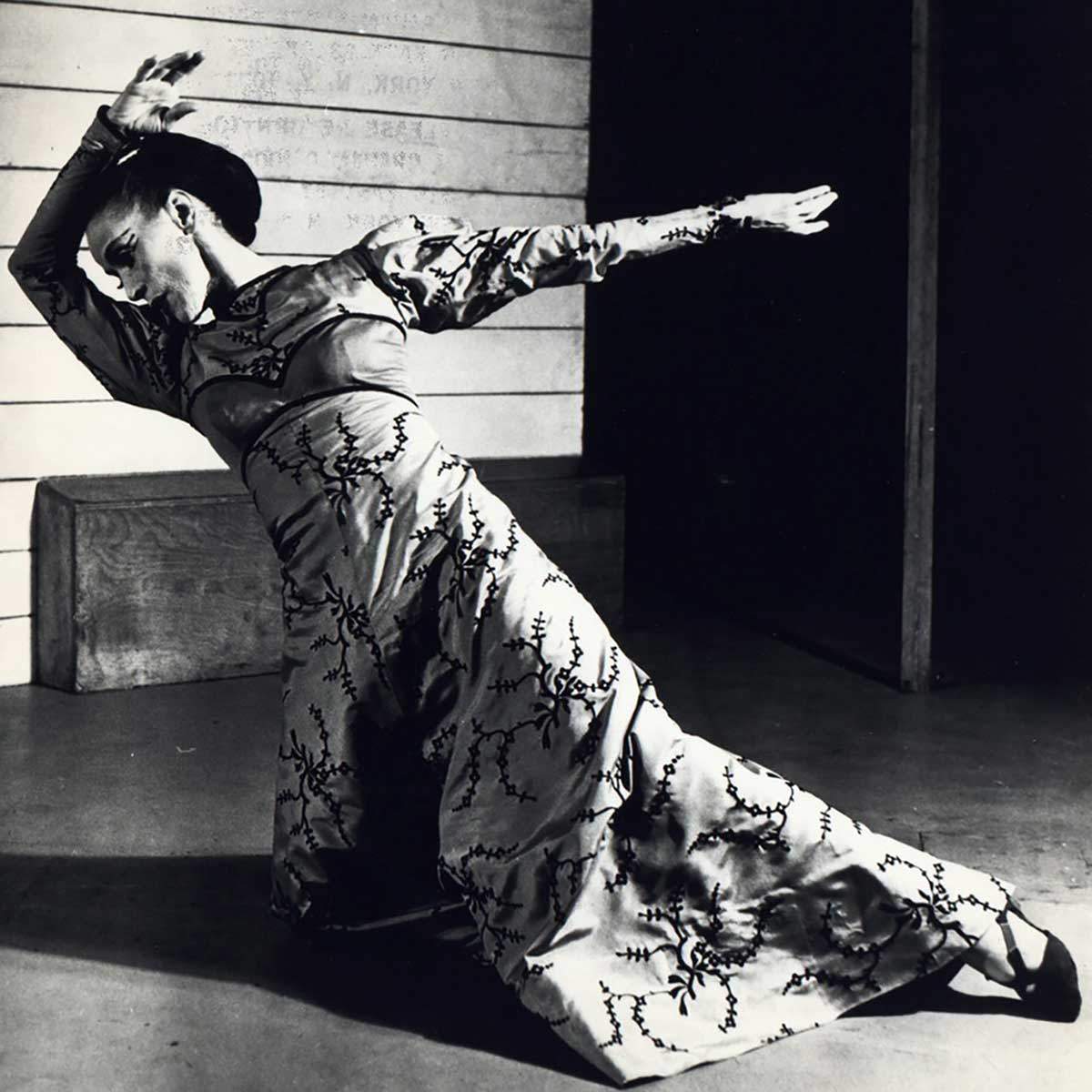 martha-graham-appalachian-spring-dancer-