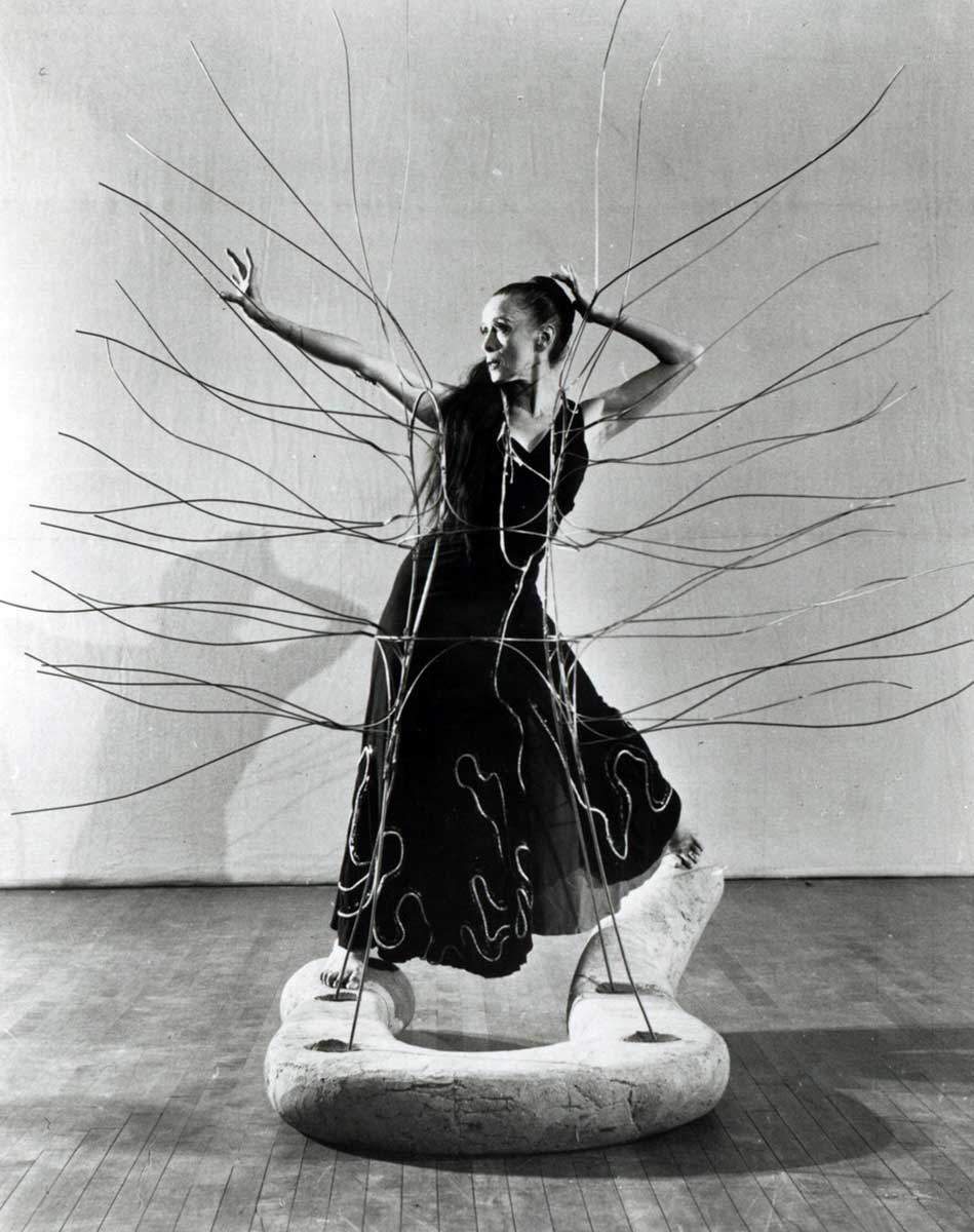 martha-graham-cave-heart-tree-woman-body